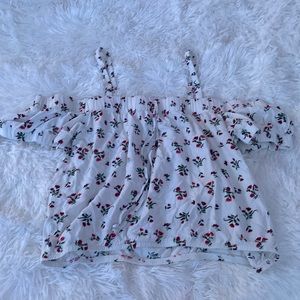 cute crop top with cuff sleeves